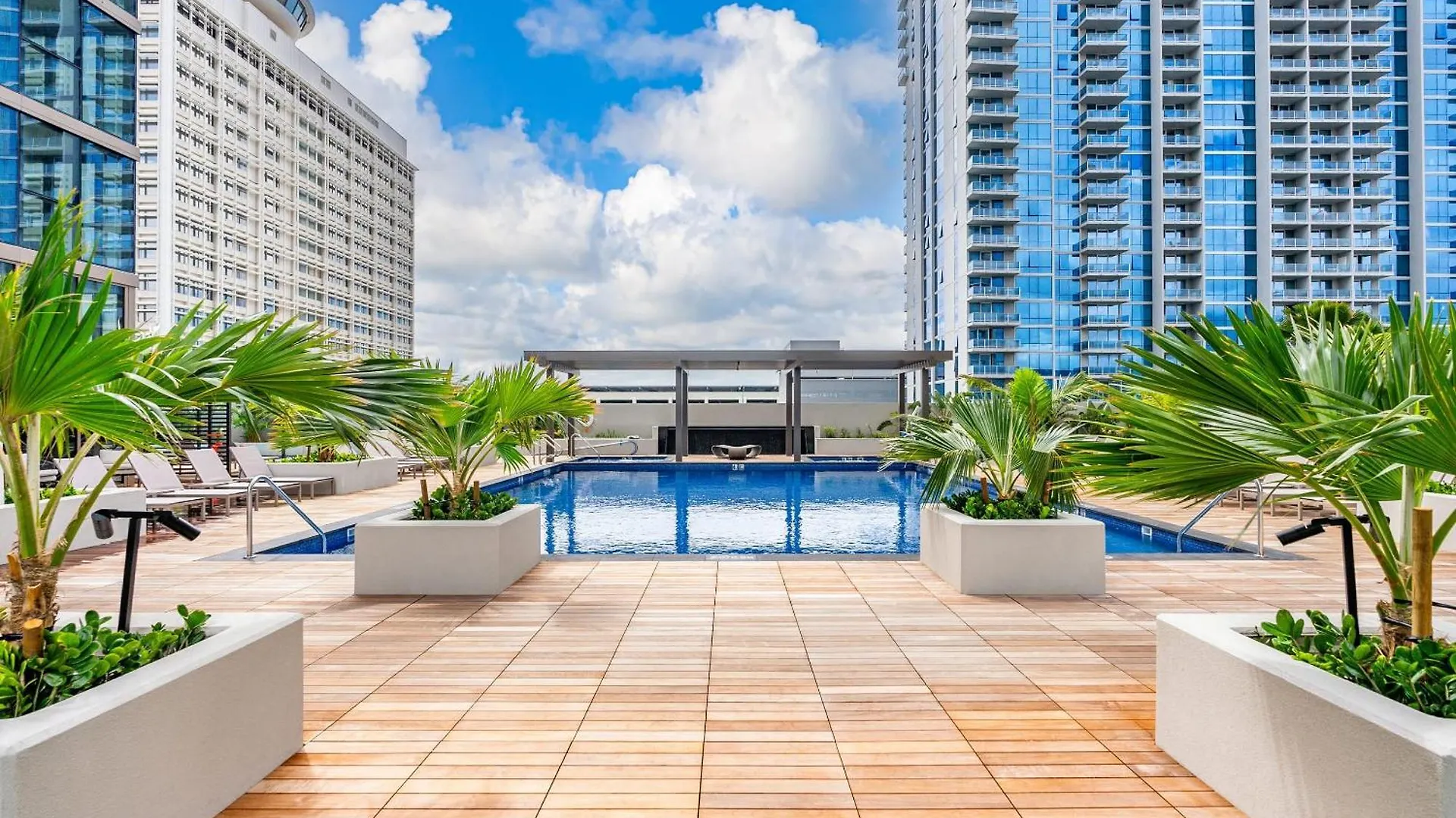 بيت للعطل Honolulu Luxury Condo W Resort Amenities Private Courtyard Access